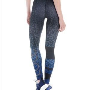 Lolë leggings
